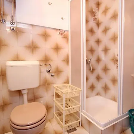 Apartment Mandre 3557a